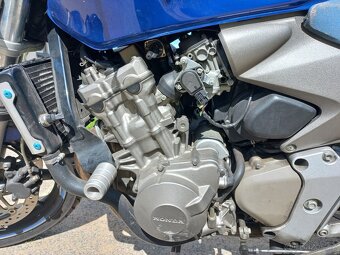 Honda CB600F Hornet - 10