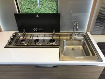 Adria Adora 522 UP, Klima, Alde topení, předstan - 10