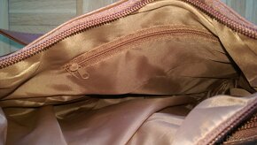 Dámská hnědá kabelka - 10