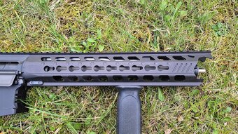 CM16 Predator G&G - 10