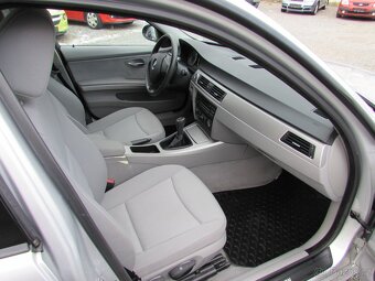 BMW 318i 95kW kombi, Serviska, nová STK, ALU kola - 10