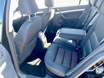 Škoda Octavia Scout 2.0tdi 4x4 1.majitel původ ČR nová STK - 10