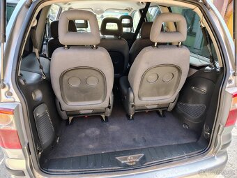 Ford Galaxy 2004, 1.9 TDI 85kw 7 míst STK do 7.5.2027 - 10