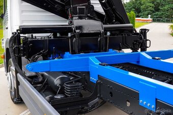 MERCEDES ATEGO 1523 TŘÍSTRANNÝ SKLÁPĚČ + HYDRAULICKÁ RUKA - 10