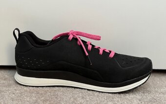 Damska cyklisticka obuv zn.Shimano - vel.40 - 10