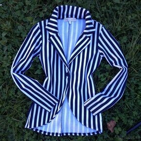 Prodloužená parka ,KABÁTEK,BUNDA PROŠÍVANÁ,RIFOVÉ BUNDY - 10