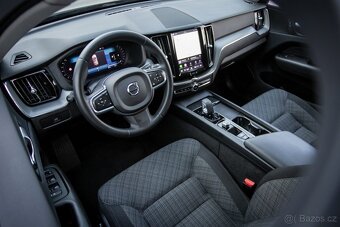 Volvo XC60 2.0 B4 mHEV Core, 145kW, 2023 - 10