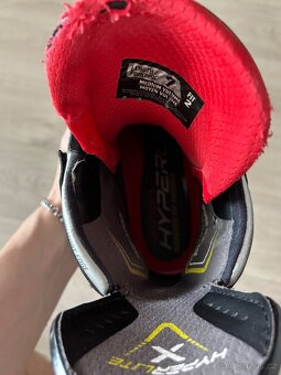 hokejové brusle Bauer Hiperlite - 10