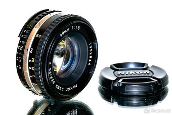 Nikon F3 + Pancake 1,8/50mm + MD-4 Motor Drive TOP STAV - 10