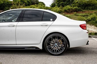 BMW Rad 5 F10 535i A/T - 10