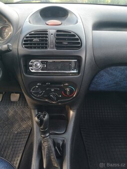PEUGEOT 206 1.1i 44KW PLATNÁ STK - 10