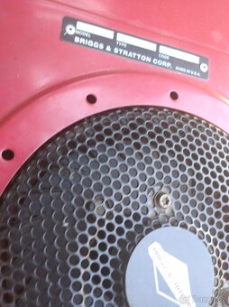 Zahradní traktor - 10