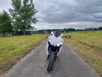 Honda CBR1000RR Fireblade, najeto 32 tkm - 10