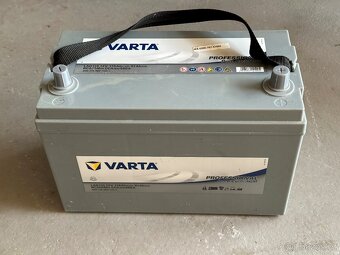 Člun M320 + plné příslušenství (elektromotor, baterie,...) - 10