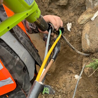 ELEKTRIKÁŘ - cenově dostupný a spolehlivý - 10