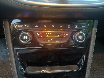 Opel Astra kombi, r.2016, 148000 km, Koupeno v ČR 1. majitel - 10