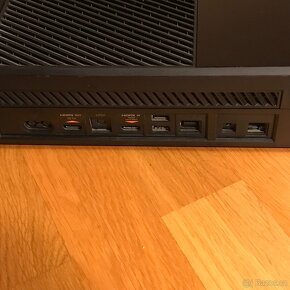 XBOX ONE 500 GB • ovladače • hry - 10
