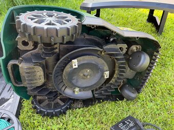 Robotická sekačka PARKSIDE Smart PMRDA 20-Li B2, 4Ah + garáž - 10