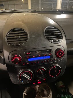 Volkswagen New Beetle 1.9 TDI (66 kW) - 10