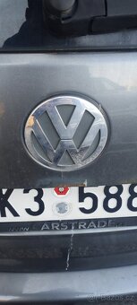 VW Touran 2.0 FSI - 10