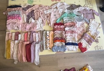 Oblečení na holčičku. 80ks. - 10