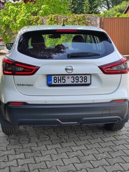 Nissan Qashqai 1.3 DIG-T ,64.000 km, serv. kniha - 10