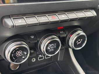 Renault Arkana Esprit Alpine E-Tech 145 - 10