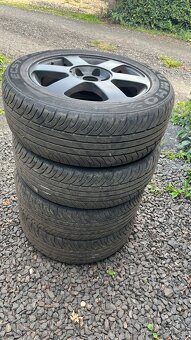 ŠKODA OCTÁVIA 1.6 MPI SERVISNÍ KNIHA. - 10