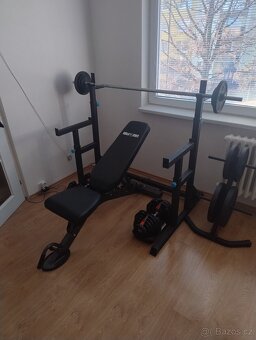 Stojan na činku, bench press - 10