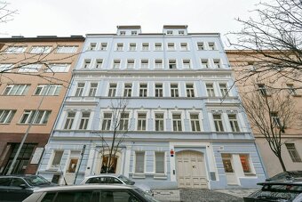 Útulný byt 1+kk na Vinohradech, blízko Náměstí Míru - 10