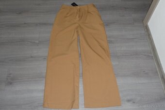 kalhoty volný střih vel. S nové - 10