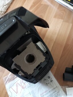 Vysavač Zanussi Compact go - 10