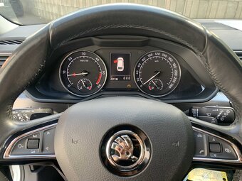 Škoda Superb combi 2.0 TDi 110 kW DSG 1.MAJITEL r.v. 11/2016 - 10