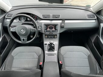 VW Passat B7 2.0TDI 103kw Manuál,Bi-Xen,Navi,Senzory,Alu R17 - 10