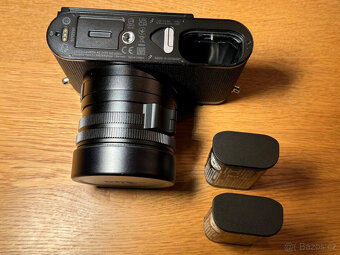 Leica Q3 – černá, 60 MP, plus další baterie a záruka - 10