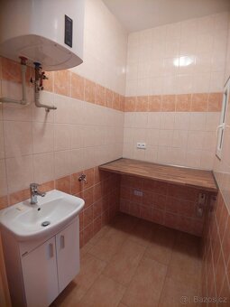 Pronájem bytu 2+1, 73 m2, přímo v centru Tábora. - 10