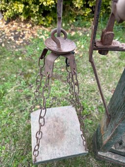 Váha decimálka včetně závaží - 10