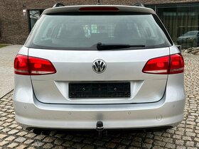 Volkswagen Passat Variant 2.0TDI DSG SENZORY VÝHŘEV SERVISKA - 10