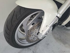 Suzuki Boulevard M109R VZR 1800 - 10