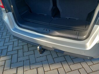 Opel Zafira 1.6i TAŽNÉ 7 MÍST 2010 BEZ KOROZE - 10
