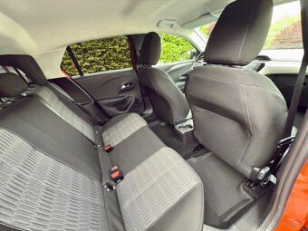 OPEL CORSA 1,2 55kW Koup.ČR,1.majitel,13.700km,2023 - 10
