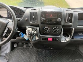 Peugeot Boxer 2,2 HDI Hydraulická plošina DHOLANDIA 2015 - 10