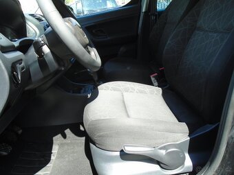 Škoda Roomster 1.2 TSI 1.majitel - 10