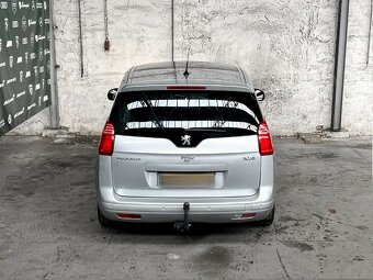 Peugeot 5008 - 10