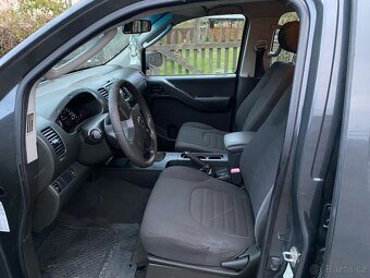NISSAN NAVARA DOUBLE-CAB 2,5dci - 10