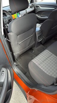 MG ZS 1.5i 78kW • Nájezd 6.460 KM • Původ ČR • Super Stav - 10