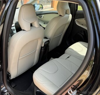 VOLVO V40 2.0 D3 Automat INSCRIPTION - 10