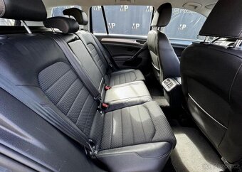 Volkswagen Golf manuál benzín 92 kw 2015 - 10