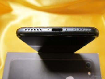 iPhone 8 Black 64GB TOP STAV ZÁRUKA - 10