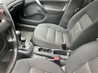 PRODEJ AUTOMOBILU ŠKODA OCTAVIA 8B5 9022 - 10